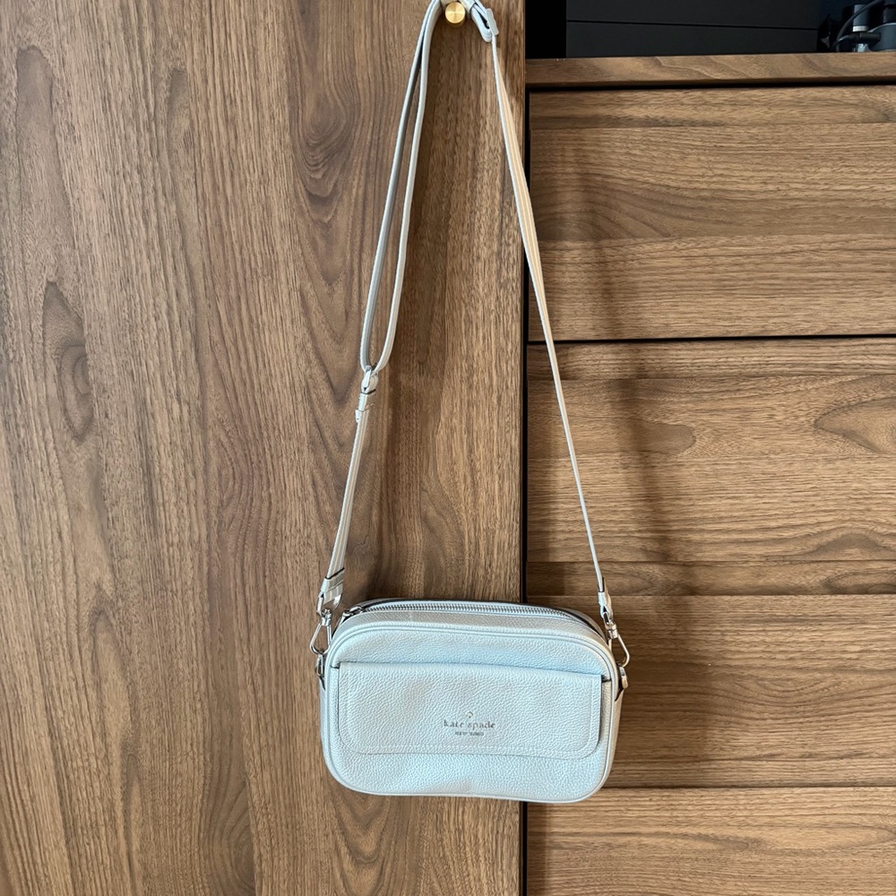 Kate Spade rosie Pebbled Leather camera crossbody bag in silver